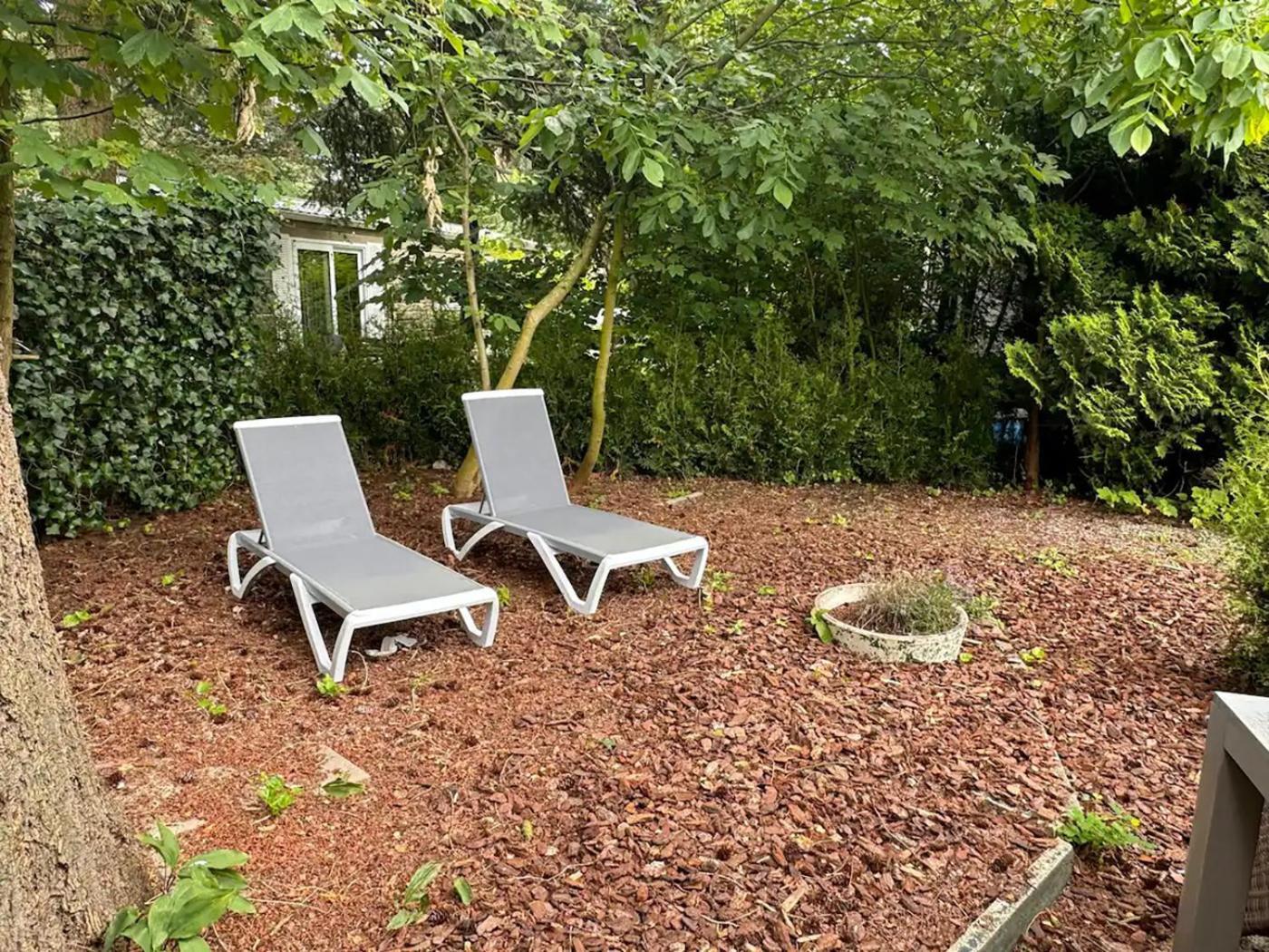 Ruim En Luxe Chalet Privetuin - Park 'De Ijsvogel' Lägenhet Voorthuizen Exteriör bild